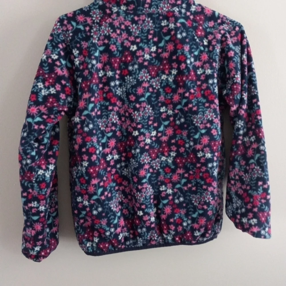 EDDIE BAUER HOODED REVERSIBLE PUFFY/FURRY FLEECE JACKET Youth size 10/12